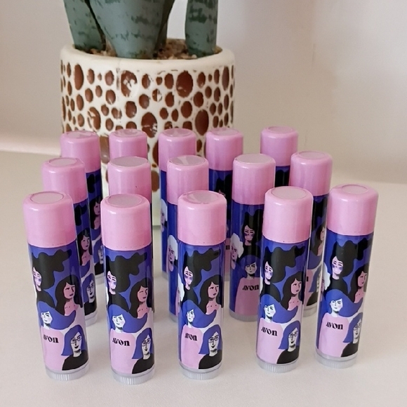 Avon Lip Balm Collection with Pink and Blue Design - Picture 4 of 5